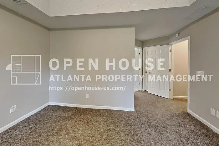 2100 Glenridge Ct — Photo 9