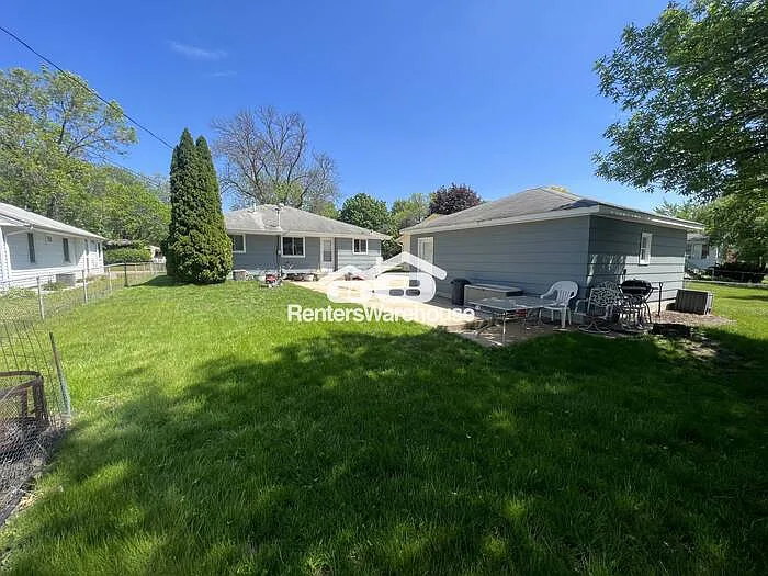 7404 Queen Ave S — Photo 12
