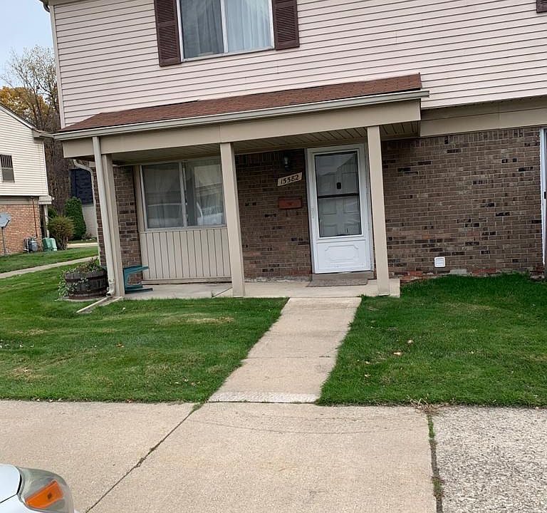 1st image of 15582 Dupage Blvd