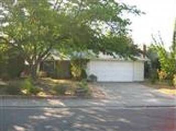 1st image of 4639 Oakhollow Dr