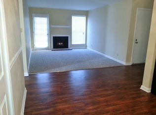 5595 Golf Ridge Dr APT C, Saint Louis, MO 63128