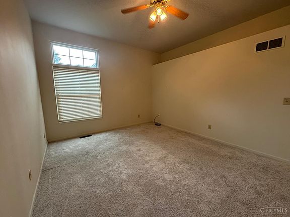 5th image of 58 Stonehaven Dr
