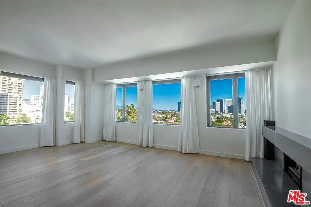 2 bed, 2.0 bath, 1403 sqft, $6,500 — Photo 1