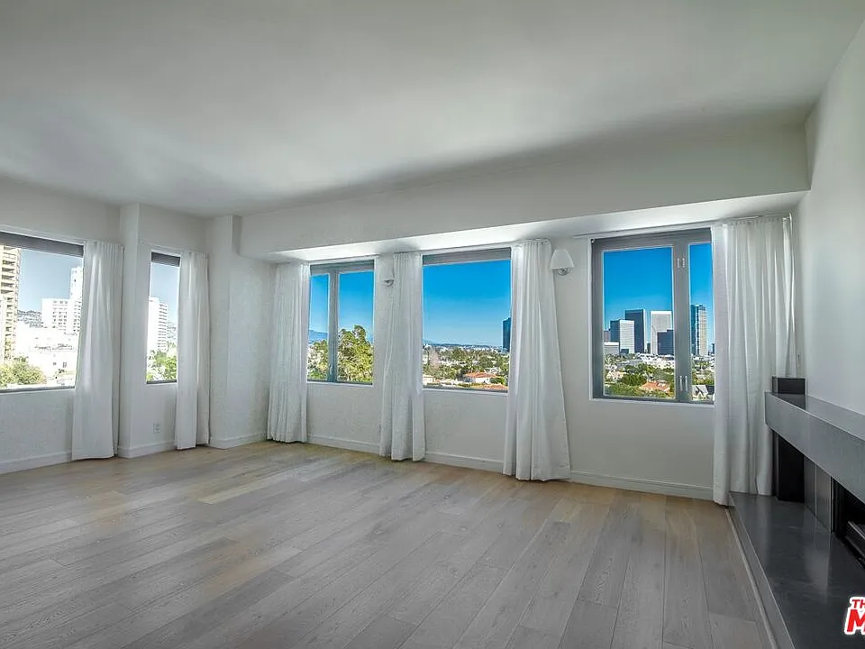 10520 Wilshire Blvd #1004