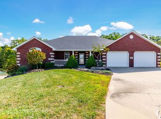 195 Lindenwood Pl, Holts Summit, MO 65043