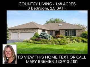 6N393 Prairie Valley Dr, St Charles, IL 60175