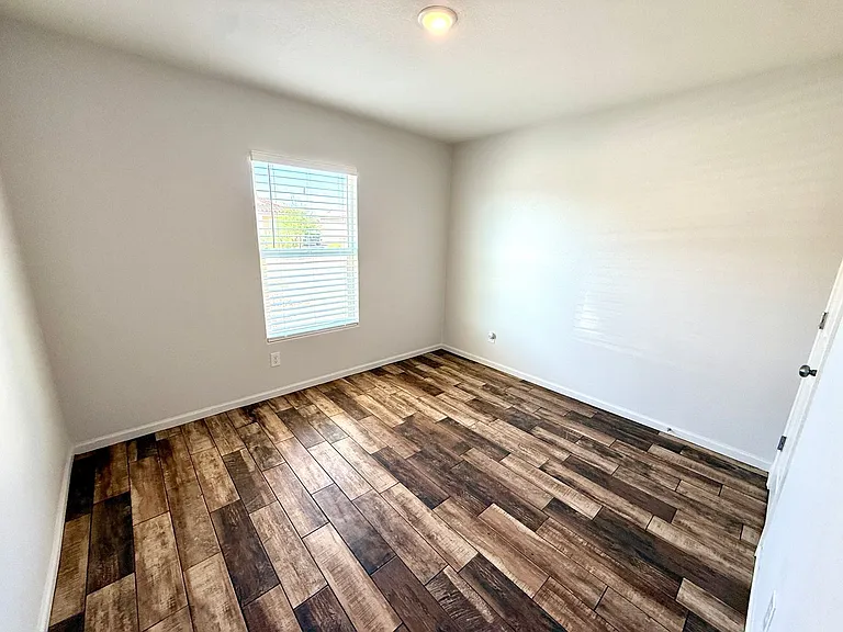 2208 E Clear Creek Dr — Photo 17