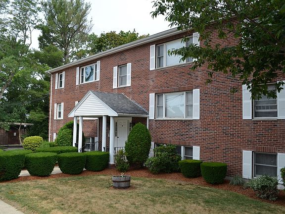 4th image of 22 Roosevelt Rd APT 4