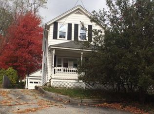 2 Smith Ln, Worcester, MA 01606