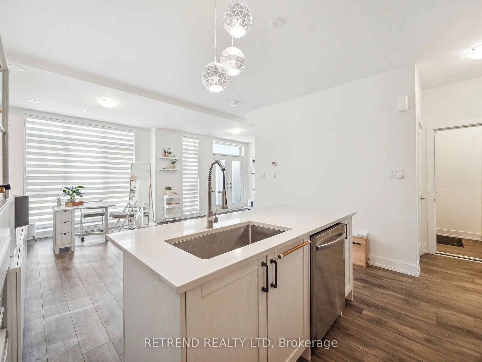 2 bed, $2,800 — Photo 3