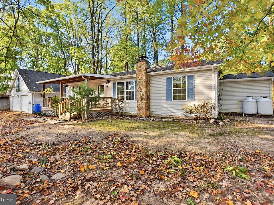 1st image of 587 Gray Fox Rd