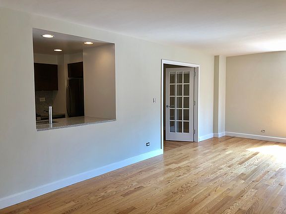 4th image of 360 E 65th St APT 15D