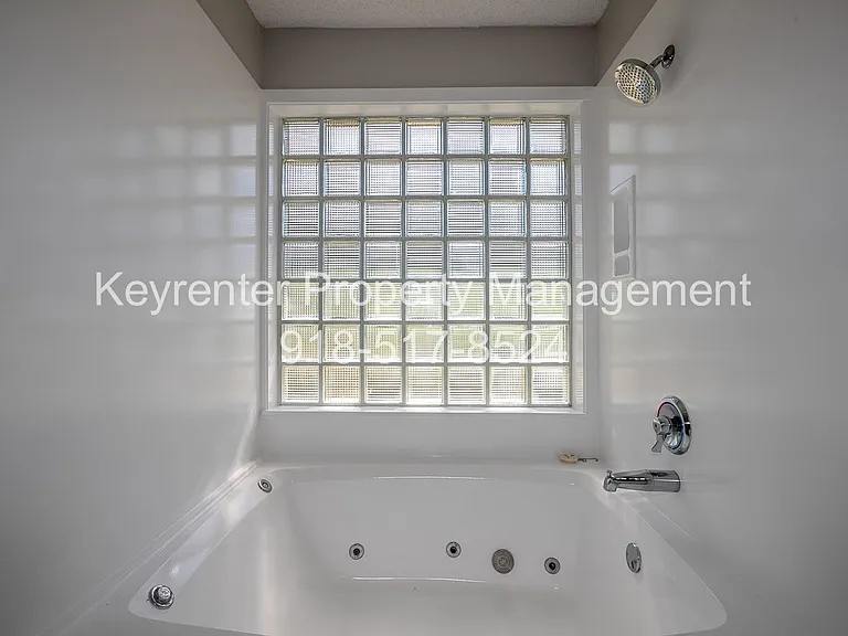 9504 E 99th Pl — Photo 14