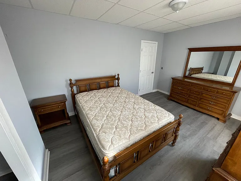 2407 Duncan St — Photo 3