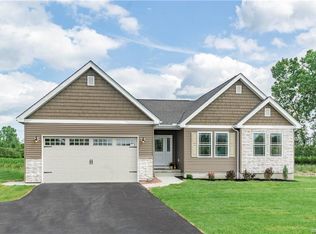 5809 Robinson Rd, Lockport, NY 14094