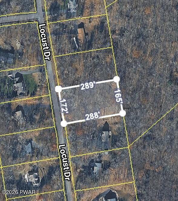 1st image of 210 Locust Dr