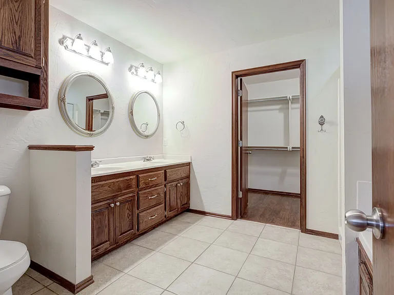 509 Finch St — Photo 19