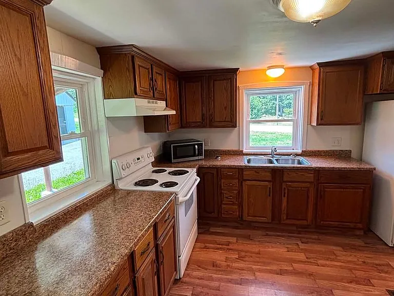 2900 Compass Rd — Photo 4