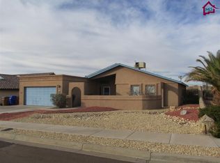 2283 Sunrise Point Rd, Las Cruces, NM 88011
