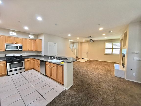 4th image of 26146 Long St