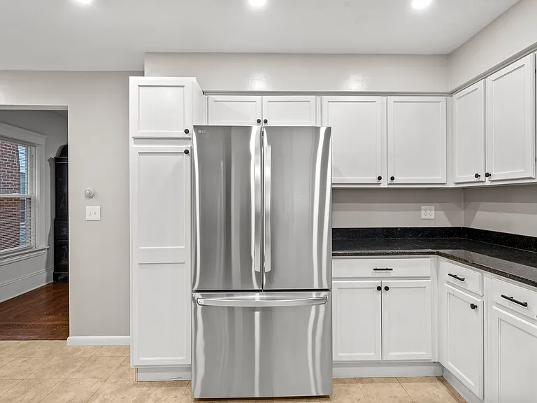 2277 S Overlook Rd — Photo 24