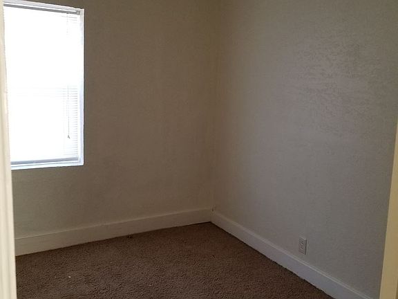 5th image of 4104 Highland Ave