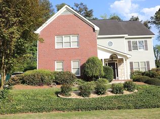 1071 Cedar Bluff Trl, Lilburn, GA 30047