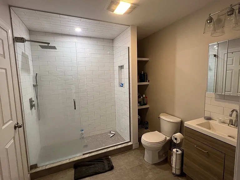 13 Edward St #2 — Photo 10