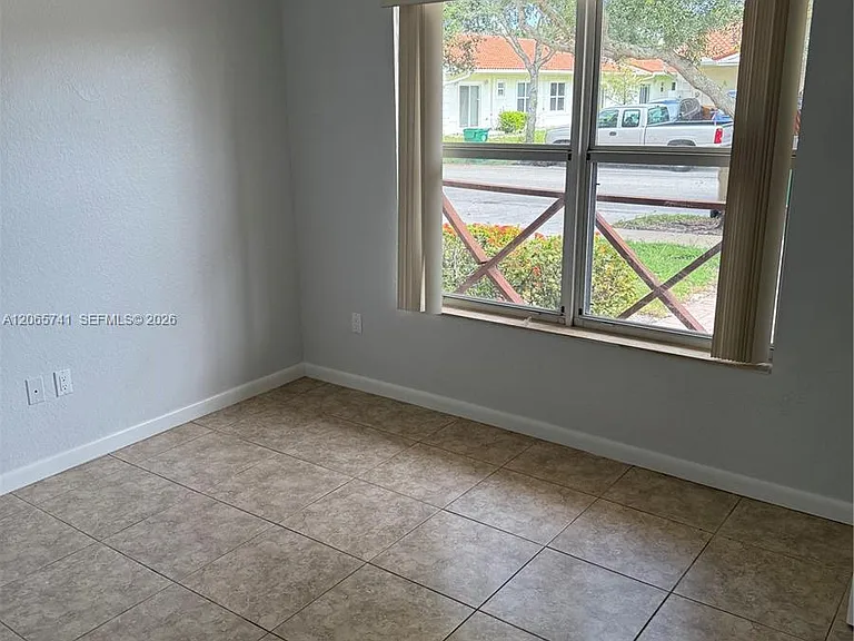 7600 NW 38th Ct #16 — Photo 5