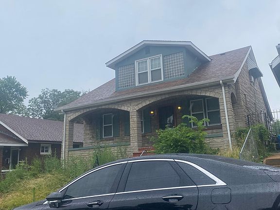 2nd image of 4716 Margaretta Ave