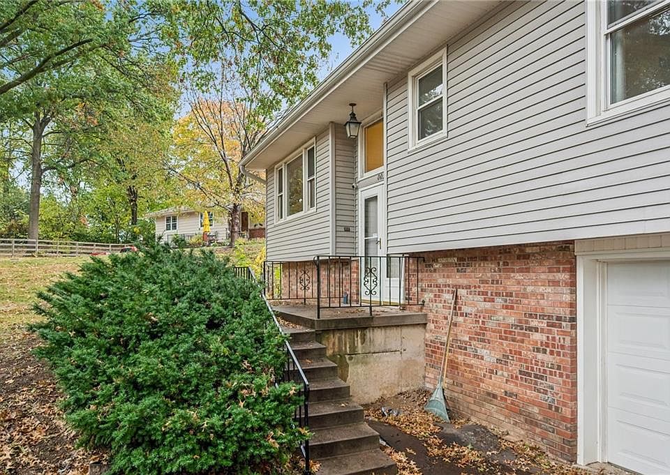 1st image of 3 Carver Pl