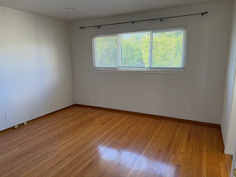 3378 Vanderbilt Way — Photo 17