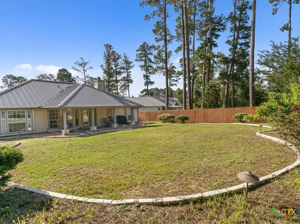 132 Koali Dr, Bastrop, TX 78602