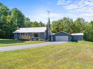 1004 Rosseau Lake 1 Rd, Muskoka Lakes, ON P0B1M0