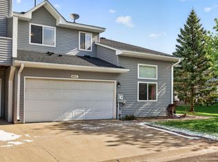 660 Kingfisher Ln APT L, Woodbury, MN 55125