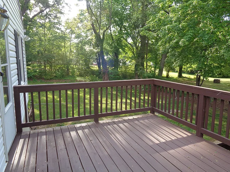 135 Lindbergh St — Photo 12