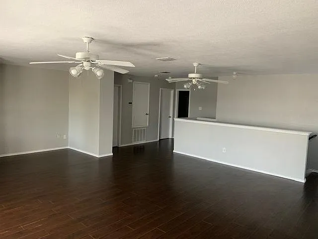 12908 Cedar Hollow Dr — Photo 23
