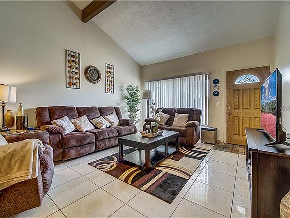 4th image of 2824 Charing Cross Way #1