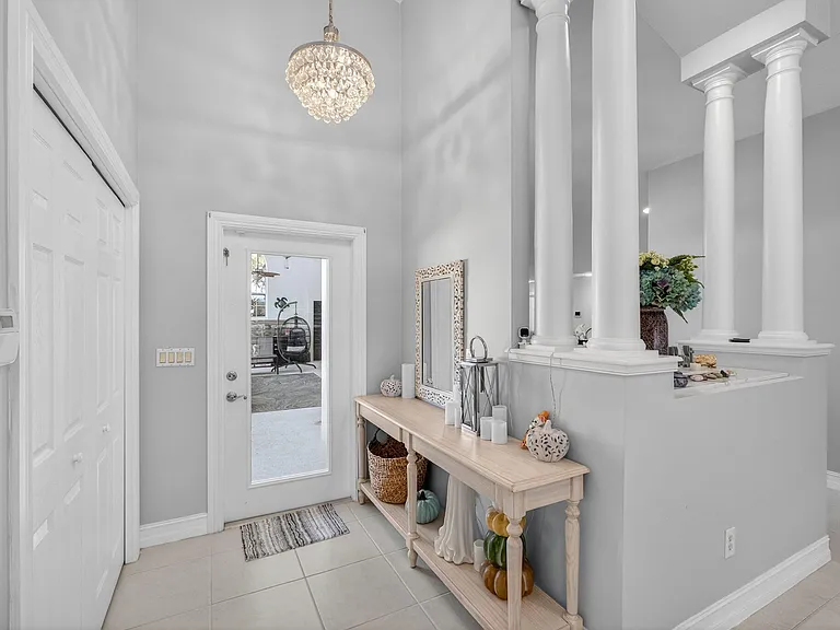 8075 SE Governors Way — Photo 5