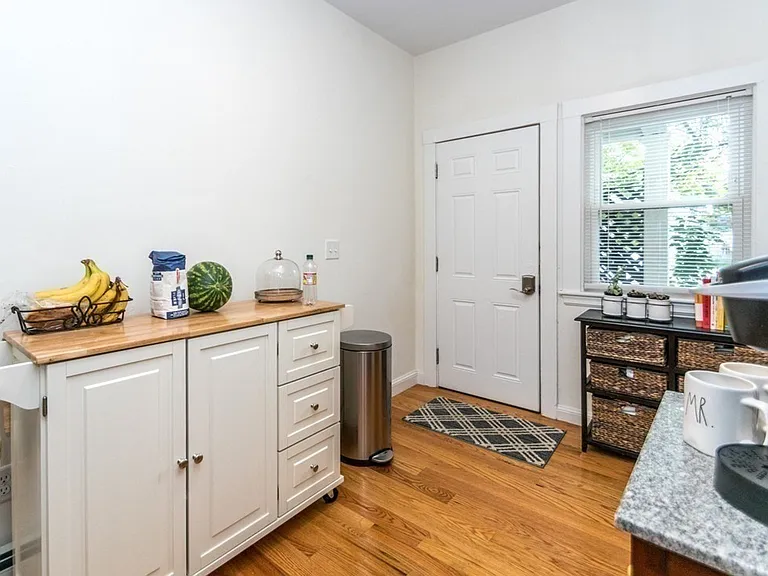 30 Appleton St #1 — Photo 8