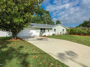 2812 Travelers Palm Dr, Edgewater, FL 32141