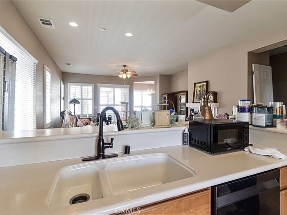 3rd image of 19484 Lynbrook Rd