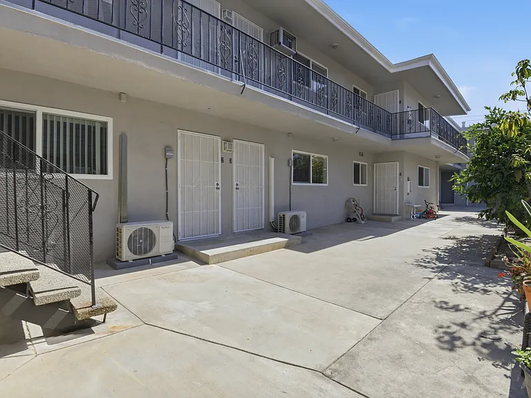 212 S Jackson St #3 — Photo 15