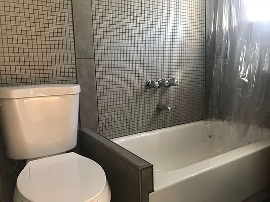 Rented by In Haus LLC | media 16