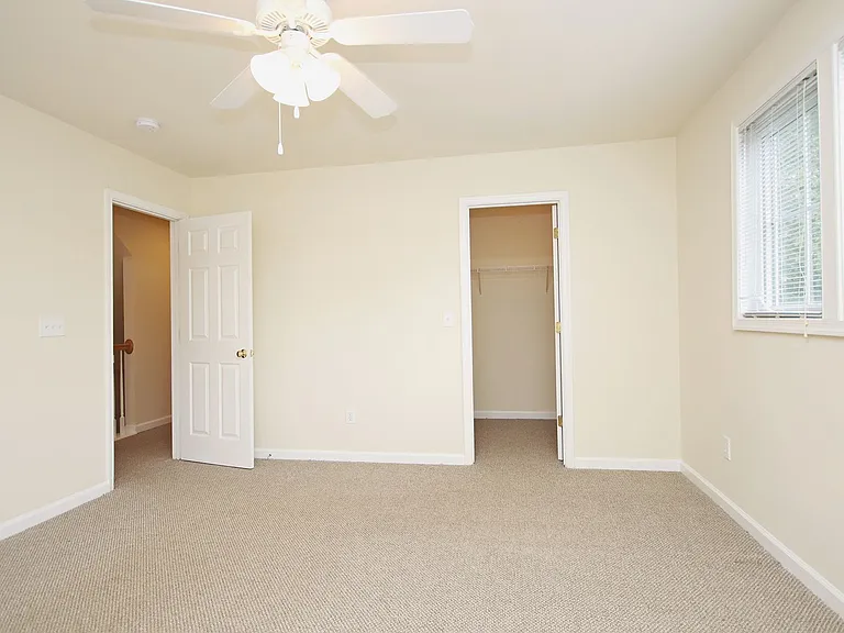 113-A Melbourne Park Cir — Photo 9