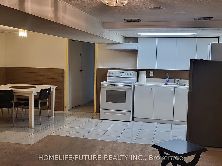 107 Birkdale Rd #BASEMENT — Photo 2