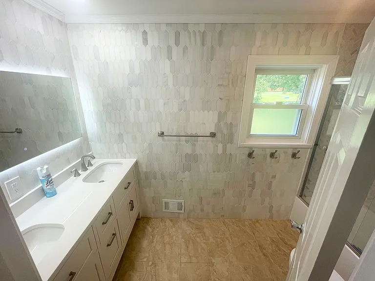 1305 Pleasant Valley Dr — Photo 8