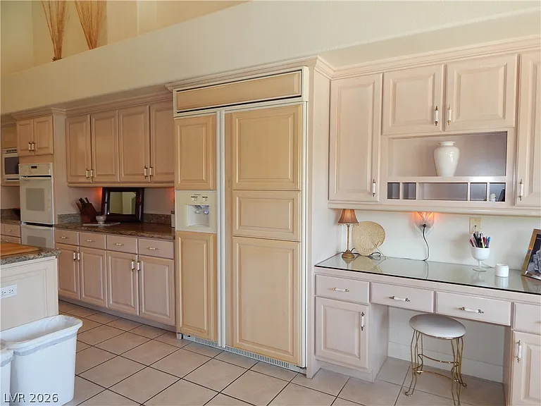 1320 Crystal Valley Dr — Photo 6