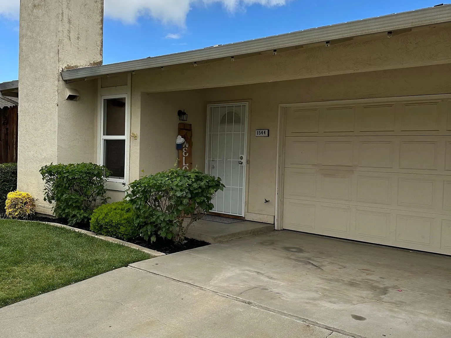 3 bed, 1197 sqft, $2,500 — Photo 1