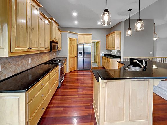 2nd image of 13113 Quail Creek Dr NE